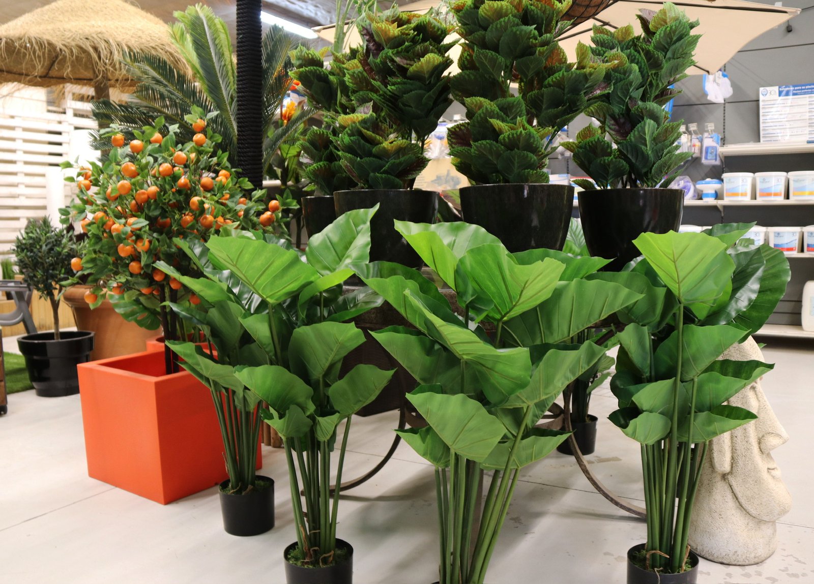 Planta artificial decorativa siempre verde